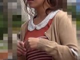 取材のインタビューに協力して欲しいとホテルに連れ込まれた美人熟女さん。結婚15年くらいで最近はセックスレスと…旦那以外の男性と不倫はどうですか！？
