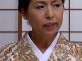 旦那が淡泊過ぎて子供が大きくなったのをきっかけに離婚したバツイチの熟女さん！性欲を満たそうとAV出演！和服ショートヘアーで凛々しい雰囲気のギャップが凄い淫乱SEX！