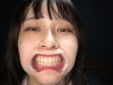 「人気女優 桐谷すずねチャンの激レア口内・歯・舌ベロ観察！」桐谷すずね